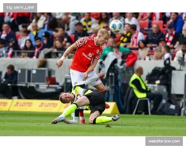 德甲保级球队普遍主打防守反击 定位球成重要得分手段